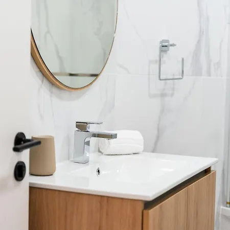 A Peaceful Retreat Near The Centre Funchal (Madeira)