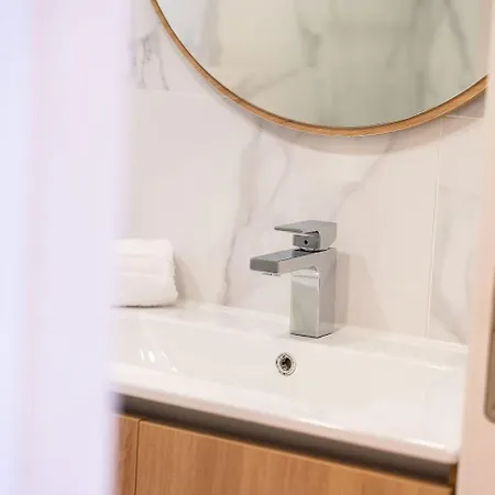 A Peaceful Retreat Near The Centre Funchal (Madeira)