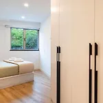 A Peaceful Retreat Near The Centre 아파트 *