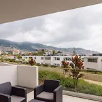 A Peaceful Retreat Near The Centre 아파트 *